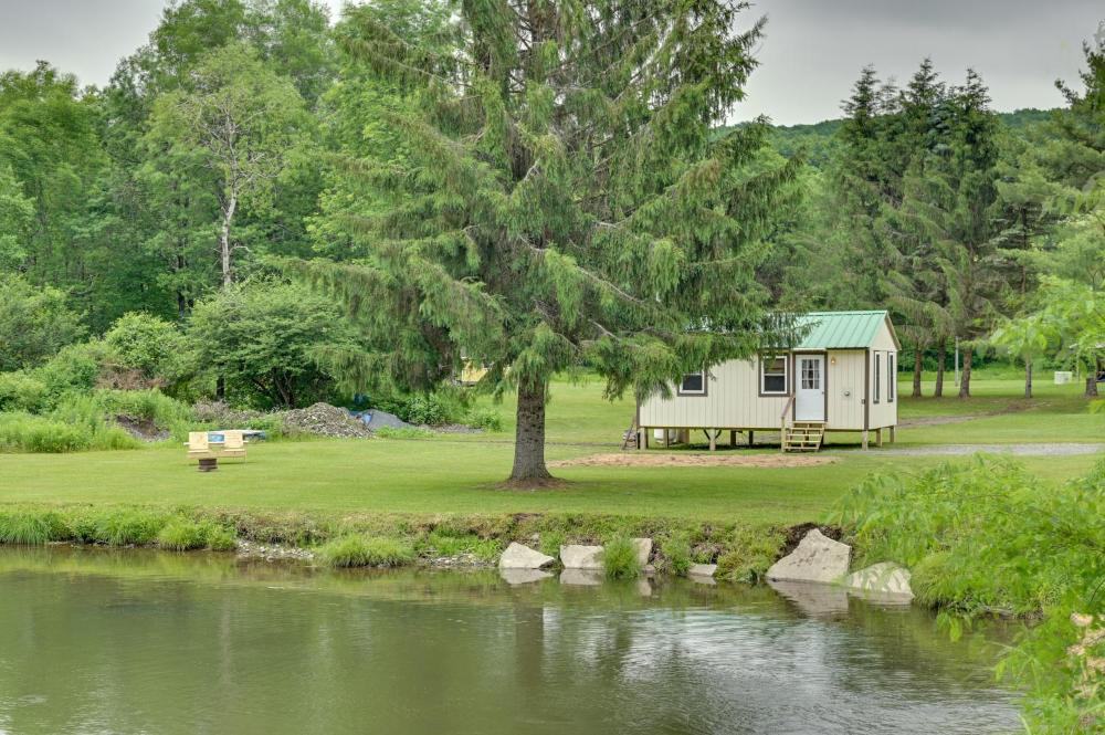 Quiet Country Escape Fire Pit, Fish On-Site!